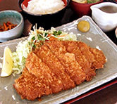 エゴマ豚とんかつ定食