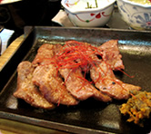 牛タン麦とろ定食