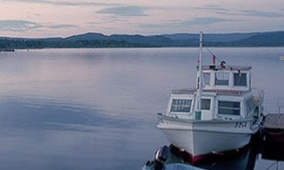 朱鞠内観光汽船