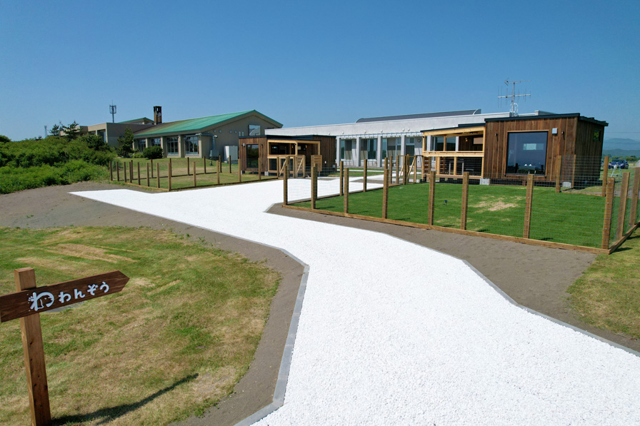 DOG GLAMPING CABIN わんぞう（愛犬同伴専用グランピングキャビン）