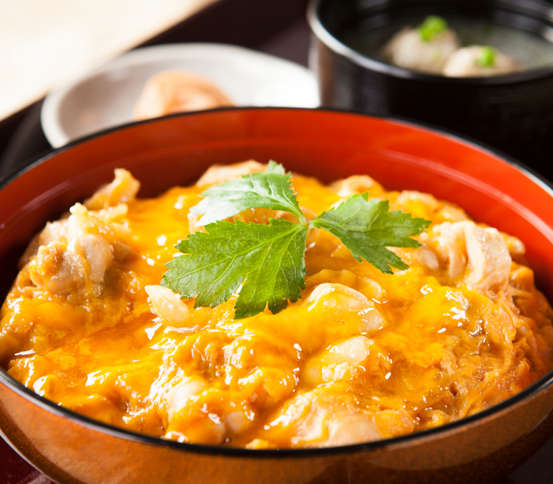 三和の純鶏名古屋コーチン親子丼