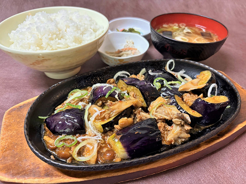 きのことなすの麻婆炒め定食