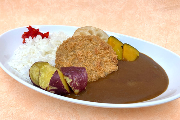 常陸牛入メンチ＆彩野菜カレー