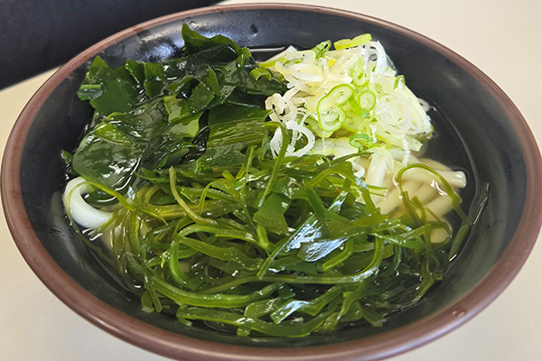三陸産昆布わかめうどん