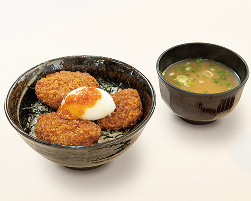 温玉タレカツ丼（サクサクガーリックオイル載せ）の画像