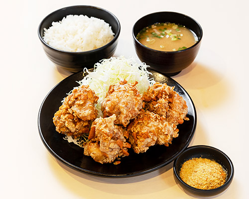 鶏の柿揚げ定食の画像