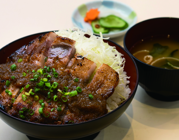 ローズポークの豚ステーキ丼