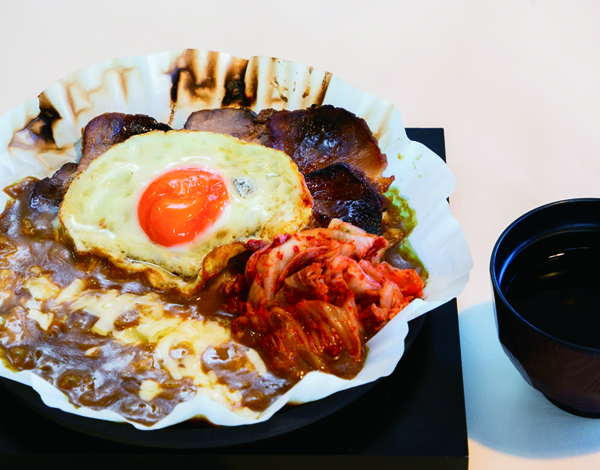 TABETABI式焼きカレー～チャーシューエッグライス～