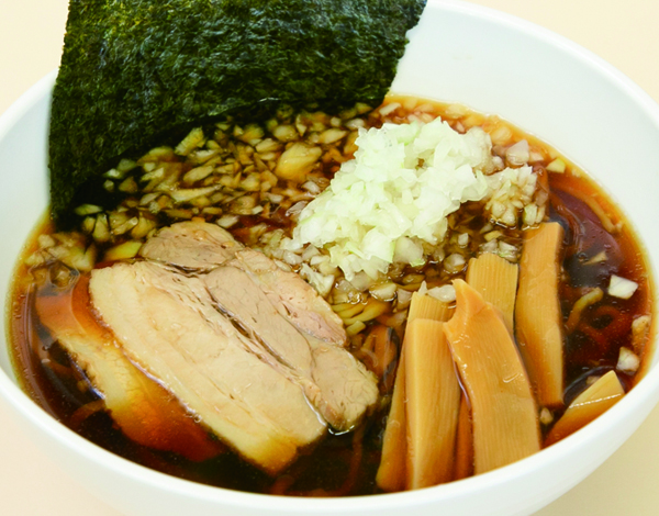 黒醤油ラーメン