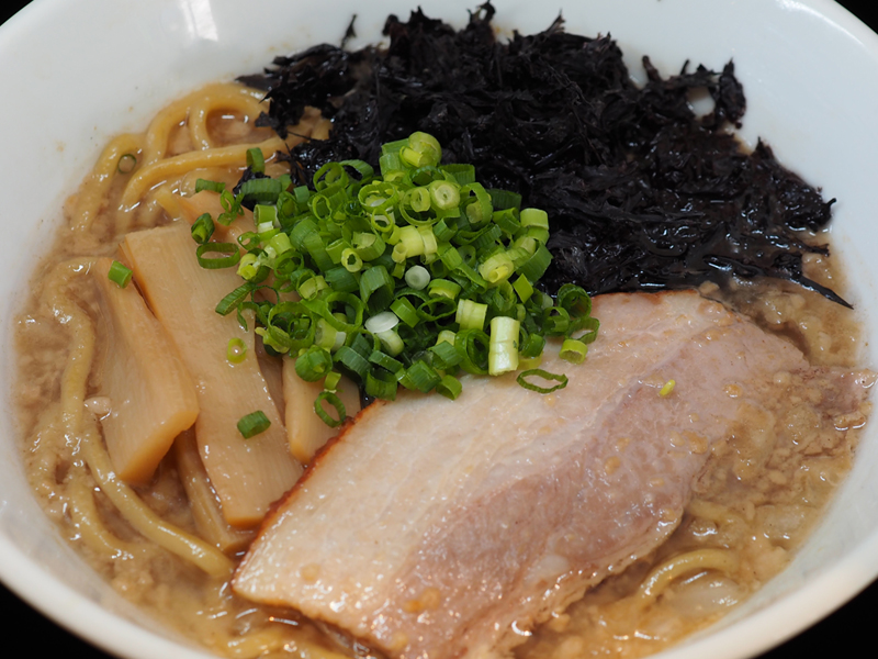 背油こってりラーメン