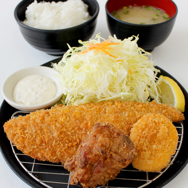 ミックスフライ定食