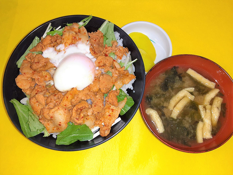 どっ辛おやじの辛味噌丼