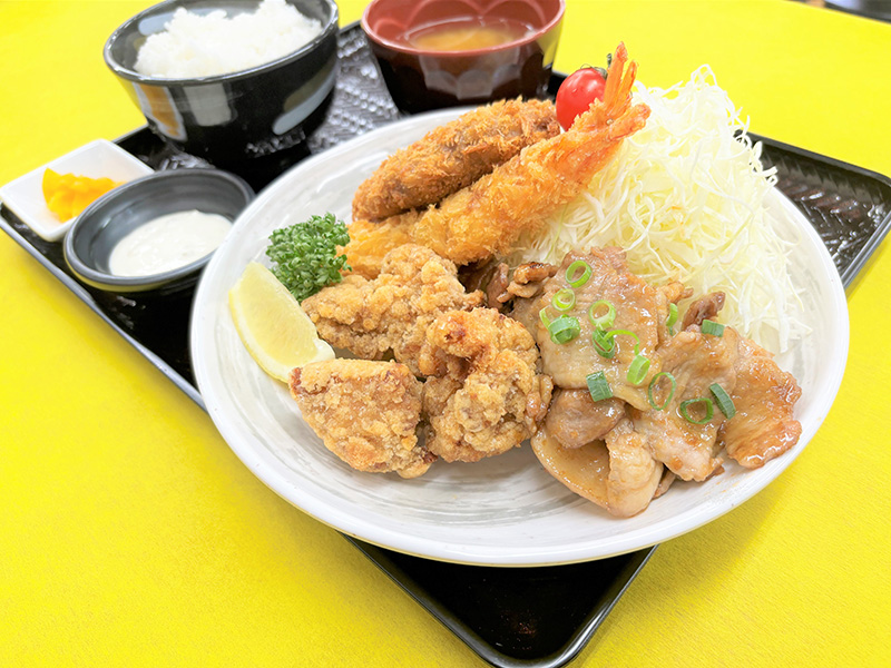 ご当地ミックスフライと生姜焼セット