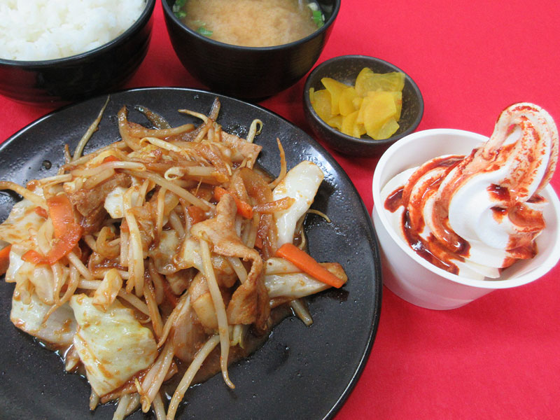 鬼辛肉野菜炒め定食