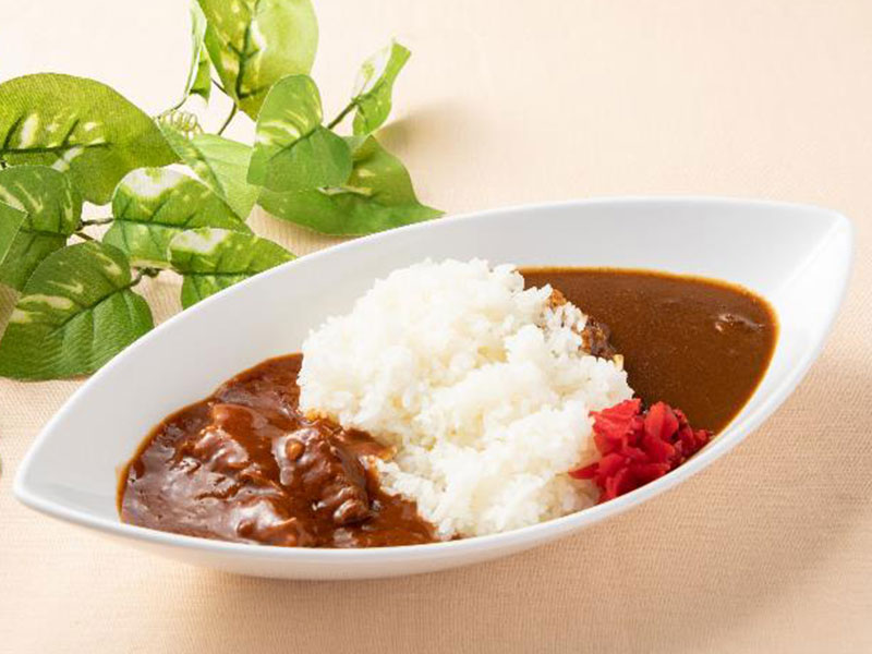 ビーフシチューとビーフカレーのハーフ&ハーフ