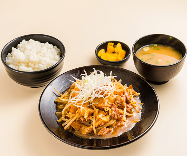 ホルモン炒め定食