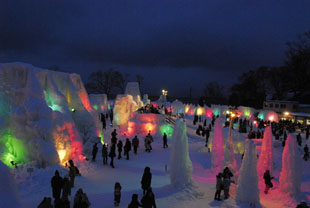 「色と氷と人の共演」のイメージ画像