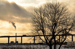 「橋のシルエット」のイメージ画像