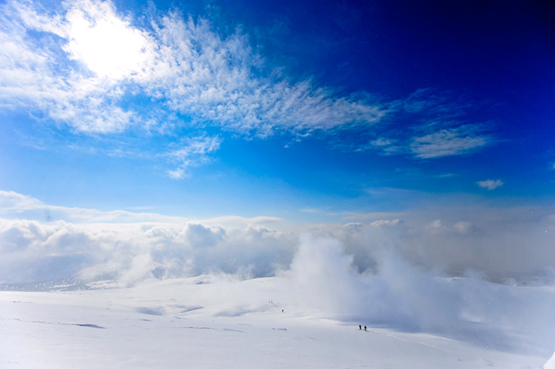 「雲上の冬」のイメージ画像