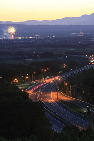 「夜のハイウェイ」のイメージ画像