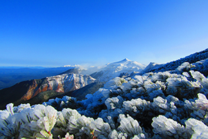 霧晴れてのイメージ画像