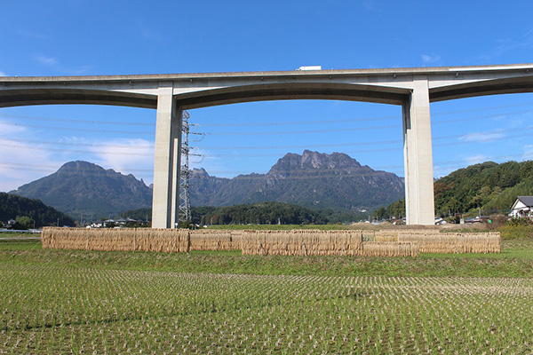 （作品名）収穫の秋と天翔ける上信越道