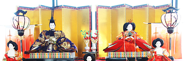 海ほたるパーキングエリアにお雛様登場!