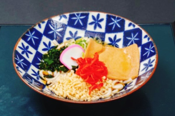 第2位「きつねとたぬきの化かし合いうどん」のイメージ画像