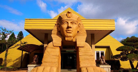 ピラミッド (2).jpg