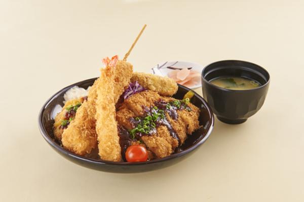 メガ盛りみかも山丼のイメージ画像