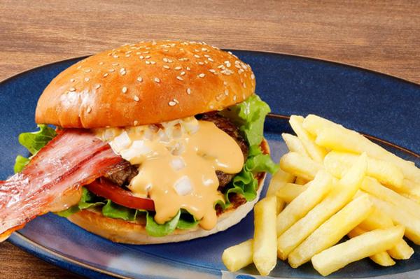 ベーコンバーガー＆ポテト　1,480円のイメージ画像