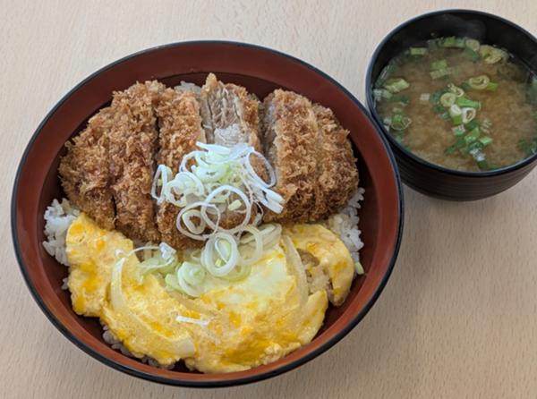 第1位「腹くっちぃ丼」のイメージ画像