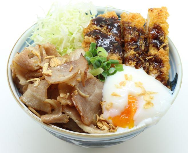 ベーコンエッグソースカツ丼.JPG