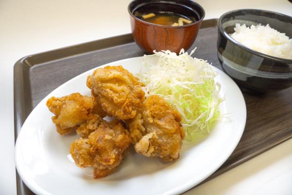 鶏もも唐揚げ定食