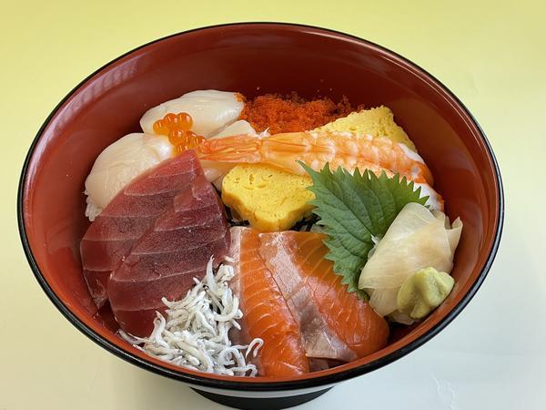 第1位「海仙道楽丼」のイメージ画像