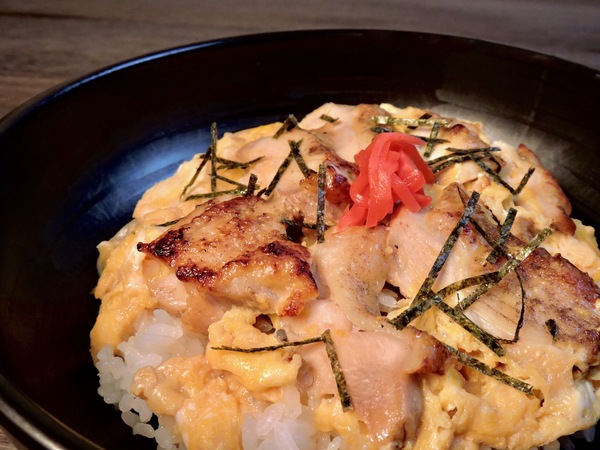 炙り親子丼.jpg