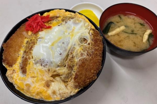 豚ロースかつ丼.jpeg