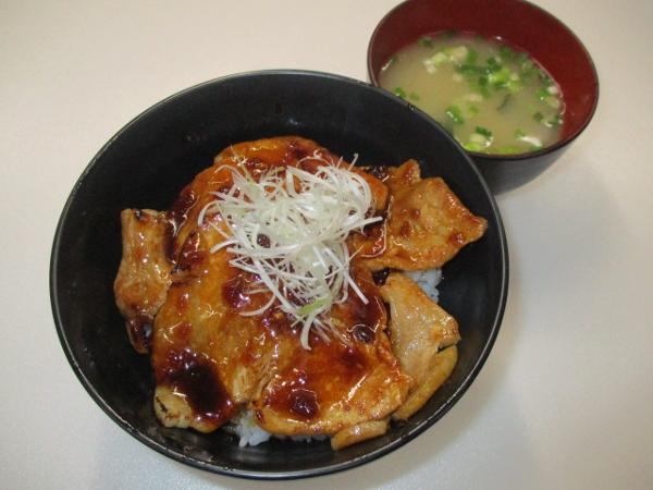 第3位「豚丼」のイメージ画像