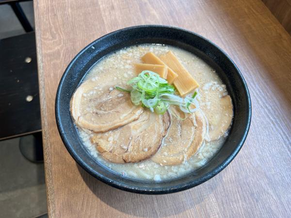 第2位「上越醤油豚骨チャーシューメン」のイメージ画像