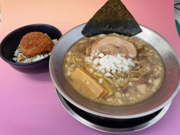 第1位「背脂ラーメンミニたれカツ丼」のイメージ画像
