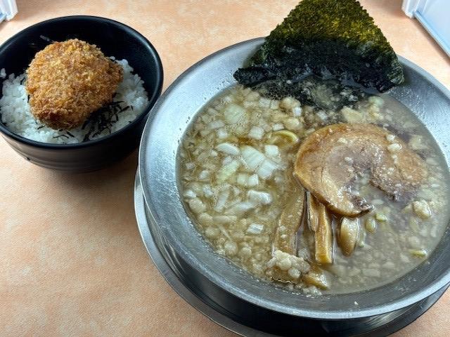 背脂ラーメンセットミニタレかつ丼のイメージ画像