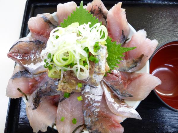 あじ華丼.JPG