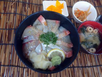 カンパチ漬け丼 松.jpg