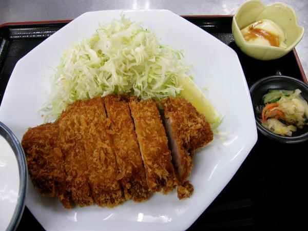 とんかつ定食.JPG