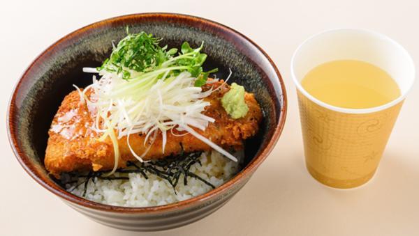 磐梯塩カツ丼の写真 (2).jpg