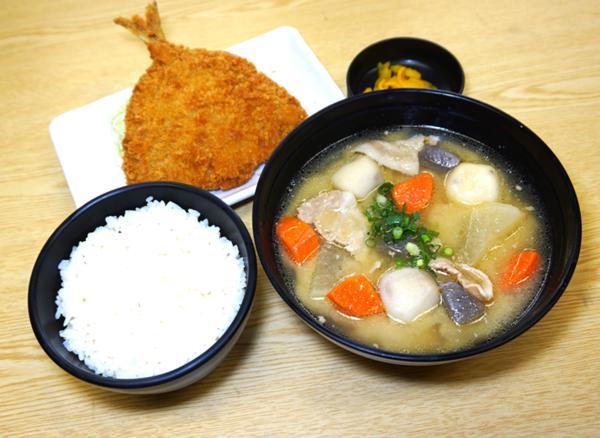 第3位「おふくろ定食」のイメージ画像