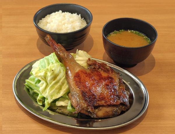 骨付鶏の定食.jpg