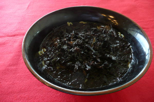 第2位「黒醤油磯海苔ラーメン」のイメージ画像