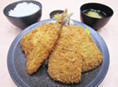 【店舗メニュー】アジとイワシのフライ定食のイメージ画像