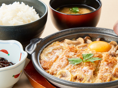 月見煮カツ定食